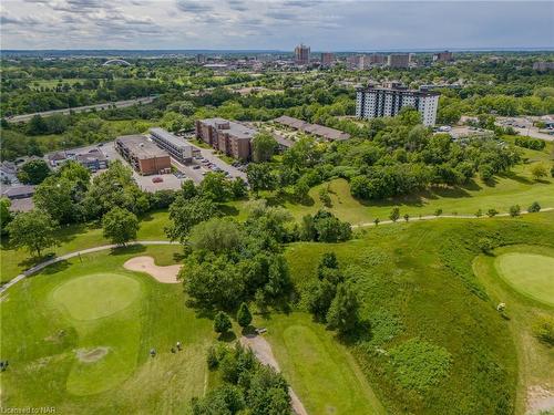 101-276 Oakdale Avenue, St. Catharines, ON - Outdoor With View