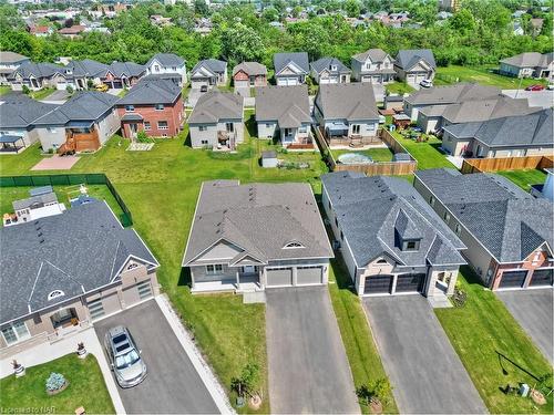 422 Williams Crescent, Fort Erie, ON - Outdoor With Facade With View