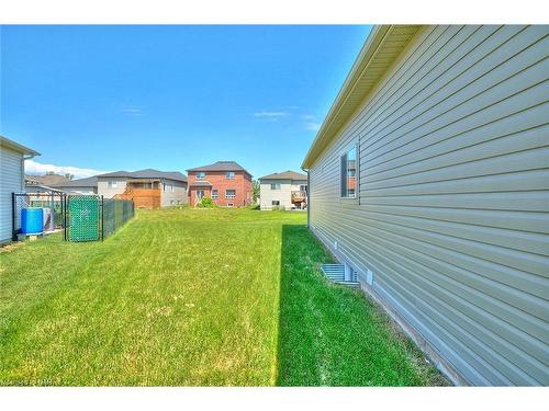 422 Williams Crescent, Fort Erie, ON - Outdoor With Exterior