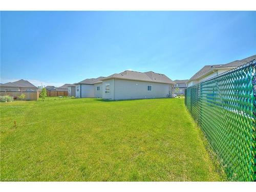 422 Williams Crescent, Fort Erie, ON - Outdoor With Backyard