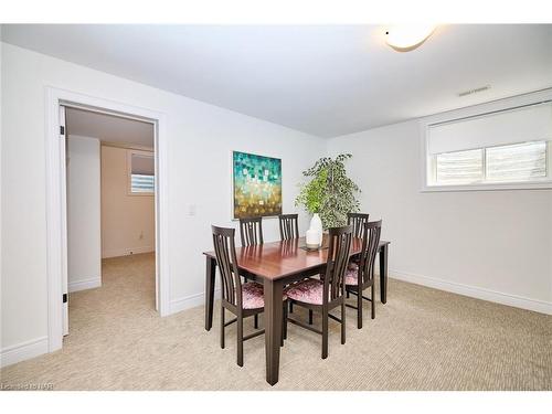 4242 Village Creek Drive, Stevensville, ON - Indoor Photo Showing Dining Room