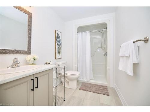 4242 Village Creek Drive, Stevensville, ON - Indoor Photo Showing Bathroom