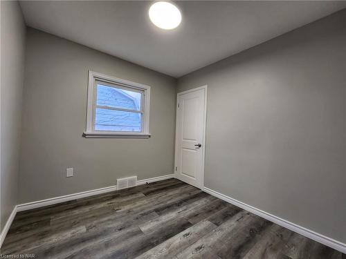 1410 Balfour Street, Fenwick, ON - Indoor Photo Showing Other Room