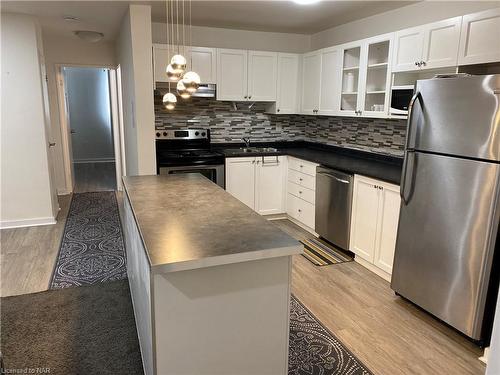 210-563 Mornington Avenue, London, ON - Indoor Photo Showing Kitchen