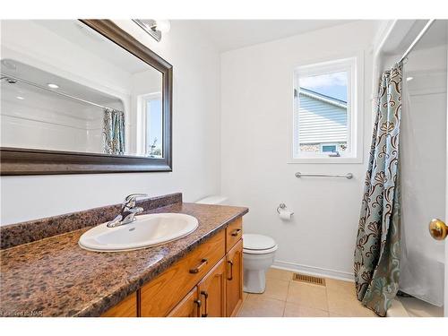 91-122 Bunting Road, St. Catharines, ON - Indoor Photo Showing Bathroom