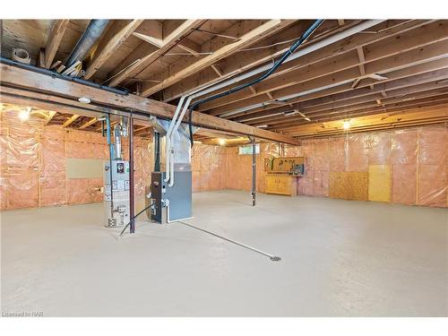 91-122 Bunting Road, St. Catharines, ON - Indoor Photo Showing Basement