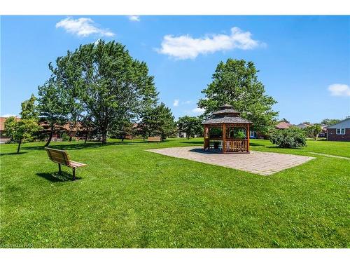 91-122 Bunting Road, St. Catharines, ON - Outdoor With Backyard