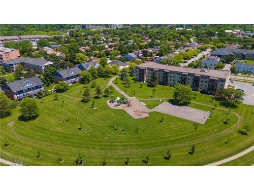 58 Vintage Crescent, St. Catharines, ON - Outdoor With View