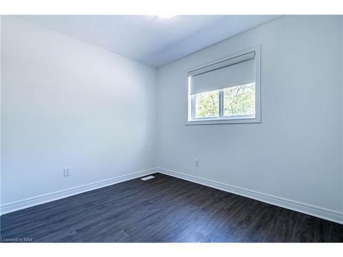 58 Vintage Crescent, St. Catharines, ON - Indoor Photo Showing Other Room