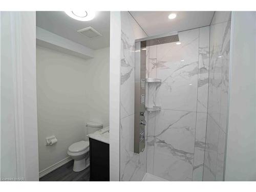 58 Vintage Crescent, St. Catharines, ON - Indoor Photo Showing Bathroom