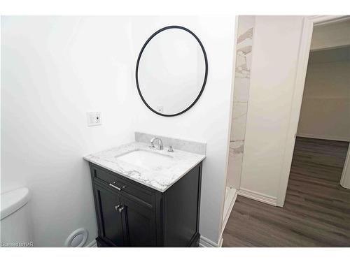 58 Vintage Crescent, St. Catharines, ON - Indoor Photo Showing Bathroom