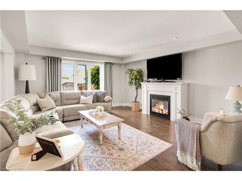 36 Silverwood Avenue, Welland, ON - Indoor Photo Showing Living Room With Fireplace