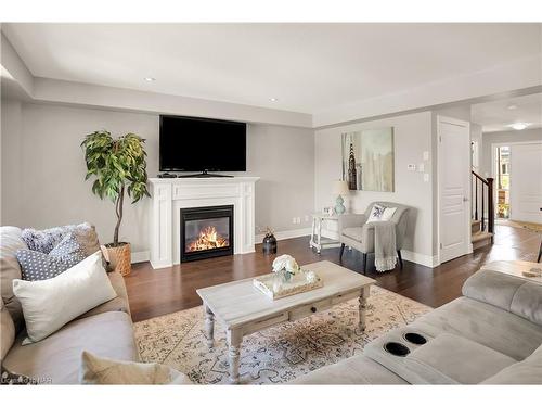 36 Silverwood Avenue, Welland, ON - Indoor Photo Showing Living Room With Fireplace