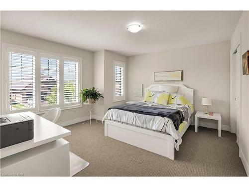 36 Silverwood Avenue, Welland, ON - Indoor Photo Showing Bedroom