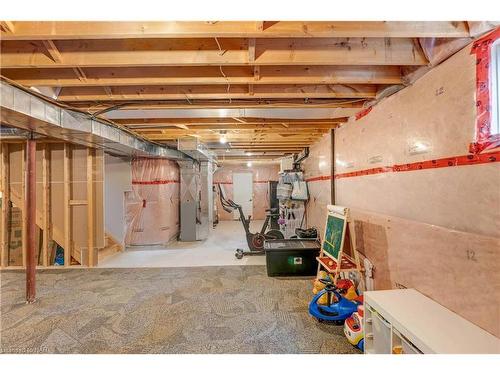 6557 Mary Drive, Niagara Falls, ON - Indoor Photo Showing Basement