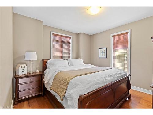 63 Tanbark Road, Niagara-On-The-Lake, ON - Indoor Photo Showing Bedroom