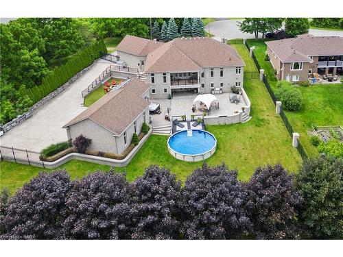 63 Tanbark Road, Niagara-On-The-Lake, ON - Outdoor With Above Ground Pool