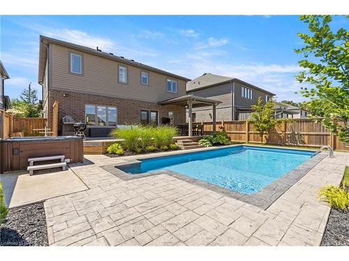 5642 Osprey Avenue, Niagara Falls, ON - Outdoor With In Ground Pool With Deck Patio Veranda