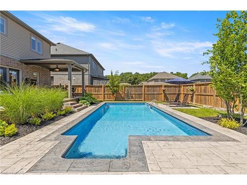 5642 Osprey Avenue, Niagara Falls, ON - Outdoor With In Ground Pool With Deck Patio Veranda With Backyard