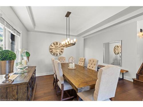 5642 Osprey Avenue, Niagara Falls, ON - Indoor Photo Showing Dining Room