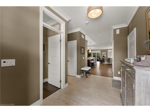 1 Tulip Tree Road, Niagara-On-The-Lake, ON - Indoor Photo Showing Other Room
