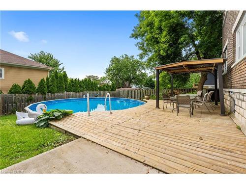 88 Pine Street N, Thorold, ON - Outdoor With Above Ground Pool With Backyard With Exterior