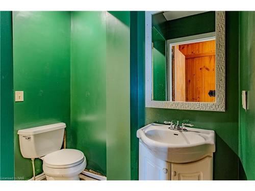 3796 Dominion Road, Ridgeway, ON - Indoor Photo Showing Bathroom