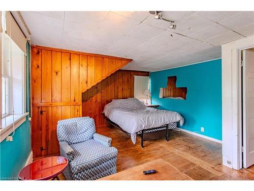 3796 Dominion Road, Ridgeway, ON - Indoor Photo Showing Bedroom