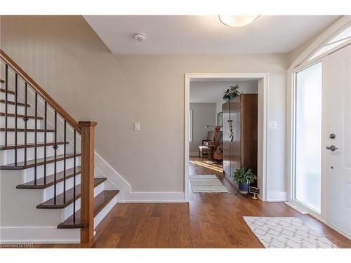 2301 Staniland Park Road, Ridgeway, ON - Indoor Photo Showing Other Room