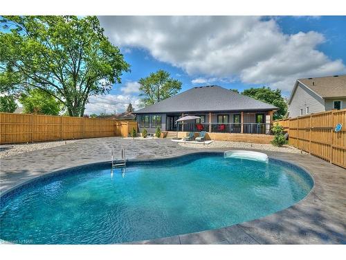 8868 Sodom Road, Niagara Falls, ON - Outdoor With In Ground Pool With Deck Patio Veranda With Backyard