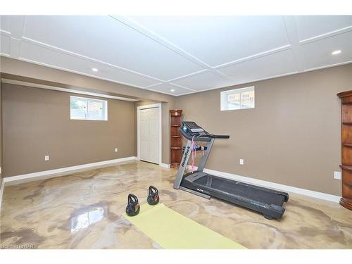 8868 Sodom Road, Niagara Falls, ON - Indoor Photo Showing Gym Room