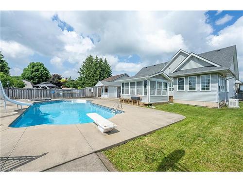 353 South Pelham Road, Welland, ON - Outdoor With In Ground Pool