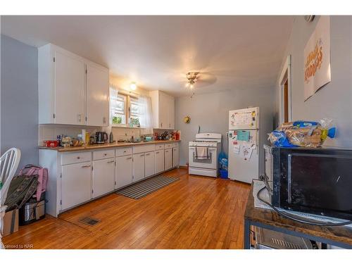 147 Bell Street, Port Colborne, ON - Indoor Photo Showing Laundry Room