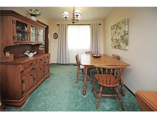 44 Haun Road, Crystal Beach, ON - Indoor Photo Showing Dining Room