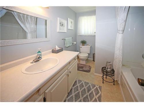44 Haun Road, Crystal Beach, ON - Indoor Photo Showing Bathroom