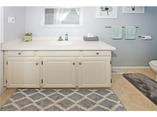 44 Haun Road, Crystal Beach, ON - Indoor Photo Showing Bathroom