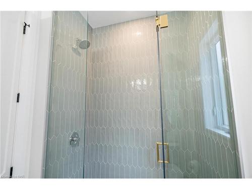 7 Fedorkow Lane, Niagara-On-The-Lake, ON - Indoor Photo Showing Bathroom