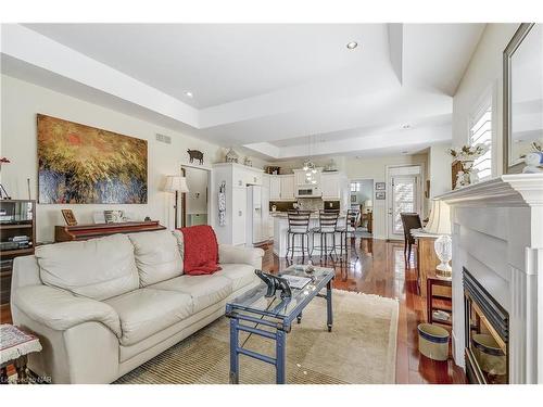 2 Zinfandel Court, Niagara-On-The-Lake, ON - Indoor Photo Showing Living Room With Fireplace