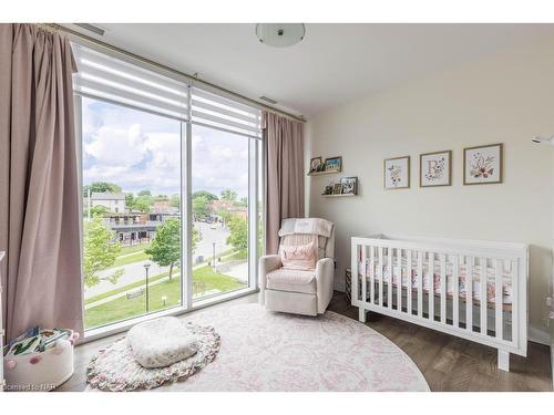 309-57 Lakeport Road, St. Catharines, ON - Indoor Photo Showing Bedroom