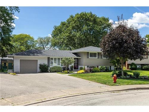 4144 Odessa Court, Niagara Falls, ON - Outdoor With Facade