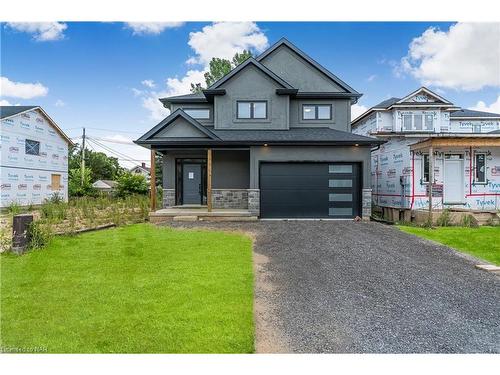 191 Hodgkins Avenue Avenue, Thorold, ON - Outdoor With Deck Patio Veranda With Facade