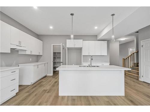 191 Hodgkins Avenue Avenue, Thorold, ON - Indoor Photo Showing Kitchen