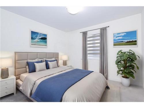 8077 Brookside Drive, Niagara Falls, ON - Indoor Photo Showing Bedroom