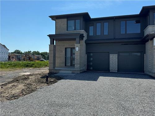 7401 Marvel Drive, Niagara Falls, ON - Outdoor