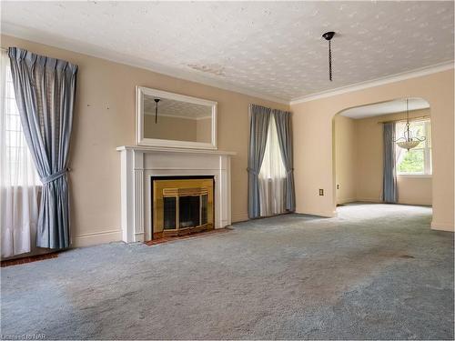 138 George Street, St. Catharines, ON - Indoor With Fireplace