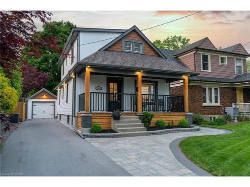 5901 Murray Street, Niagara Falls, ON - Outdoor With Deck Patio Veranda With Facade