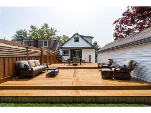 5901 Murray Street, Niagara Falls, ON - Outdoor With Deck Patio Veranda With Exterior