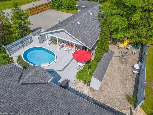 894 Oakhill Boulevard, Ridgeway, ON - Outdoor With Above Ground Pool