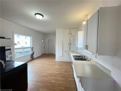 5 Lewis Street, Fort Erie, ON - Indoor Photo Showing Kitchen With Double Sink