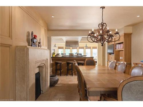 11 Norris Place, St. Catharines, ON - Indoor Photo Showing Dining Room